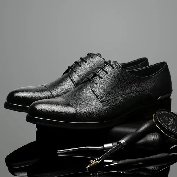 Patent Leather Shiny Brown Flat Toe Men's Oxford Shoes Gentleman Black Leather Silver Button Design Loafers Party Wedding Shoes