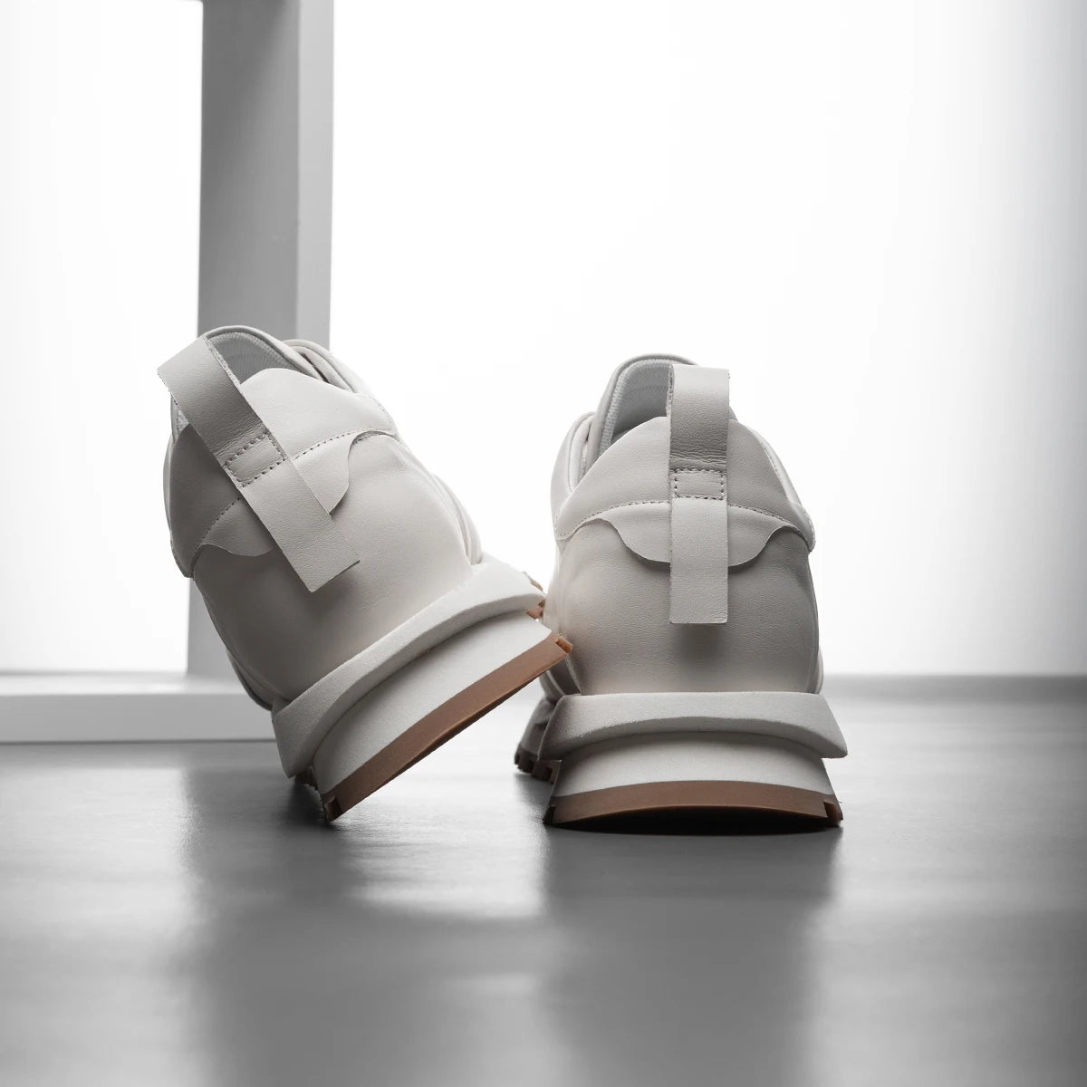 Men's casual sports shoes, men's running shoes, trendy board shoes, genuine leather small white shoes 220837