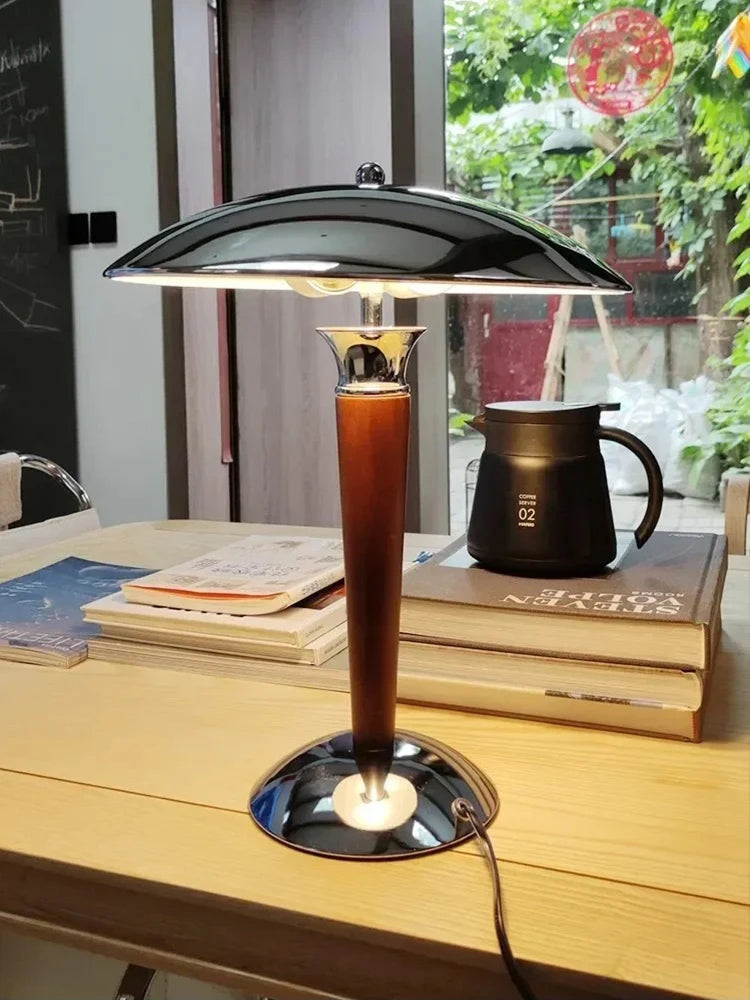 Vintage Desk Lamp Industrial Wooden Iron Body Nordic Bauhaus Design Table Light Office Study Room Bedside Bedroom Hotel E14