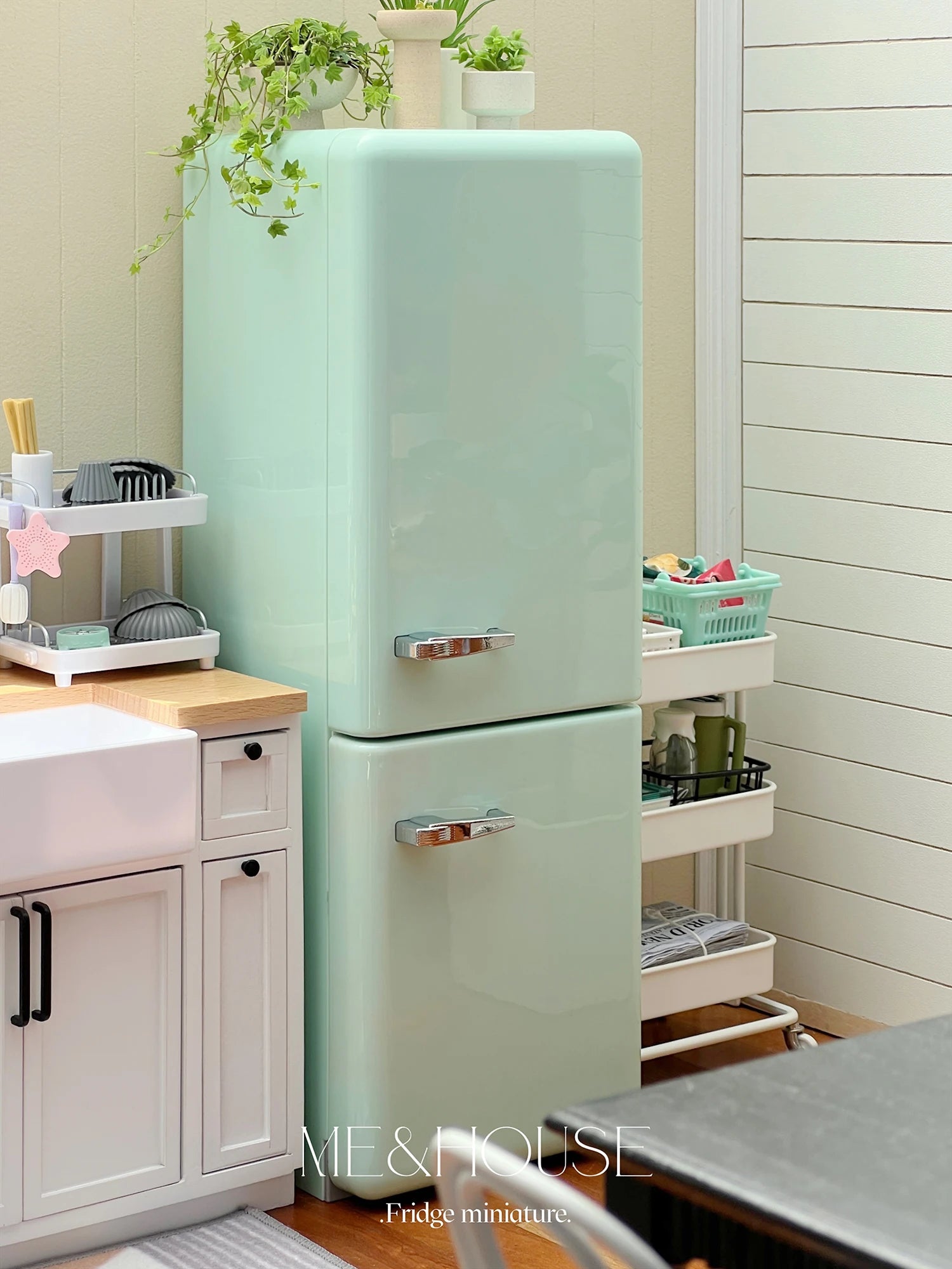 1/6 Doll House Model Furniture Accessories Metal Refrigerator With Light Kitchen Appliances Bjd Ob11 Gsc Blyth Lol Miniatures